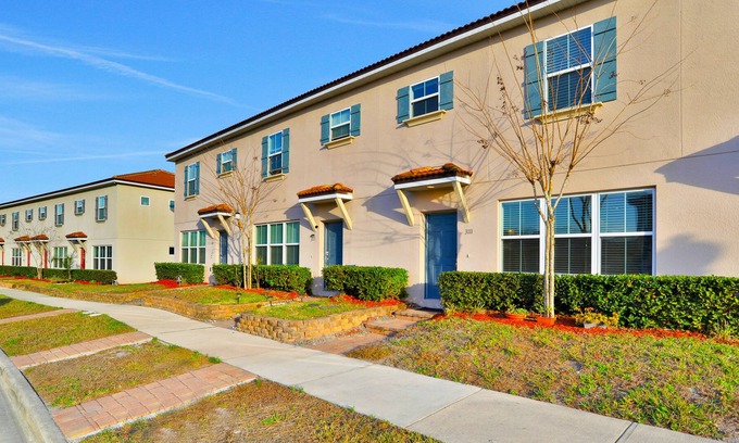 Buena Ventura Lakes House | 2-story home near Disney & Orlando with patio, fast WiFi, desk, washer/dryer, AC