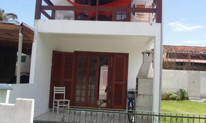 Armacao House | 2-story house 50 meters from Armação- Floripa beach