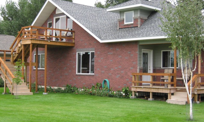 Nashua House | 2 Story House-Missouri River