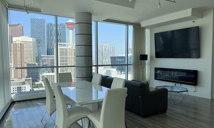 Beltline Condo | 2 Story luxury penthouse in downtown Calgary