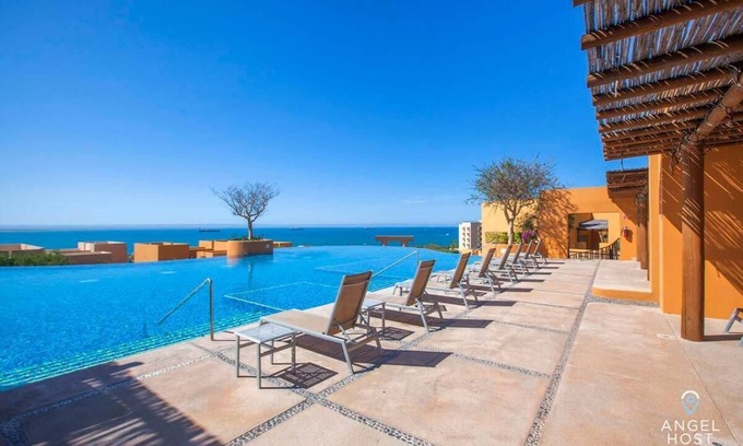 La Paz House | 2-Story Oceanview Home | Golf Cart | Puerta Cortes