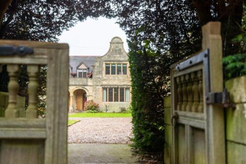 Worksop House | 2 The Winnings - Stunning Cottage on a Country Estate