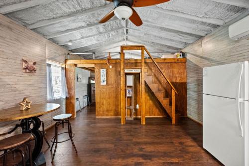 Hico House | 2 Tiny Town Hico Cool Cabin Animals Fire Pit by Vacation Your Way