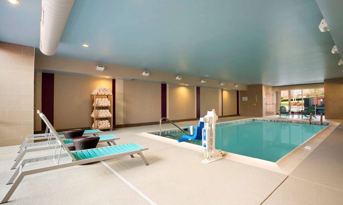 Greensboro Hotel | 2 Units Conveniently Located Near Piedmont Triad Airport. Free Breakfast, Pool!