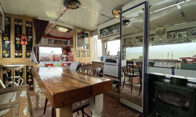 Scarborough Cabin | 2 x Double Bed Glamping Wagon at Dalby Forest