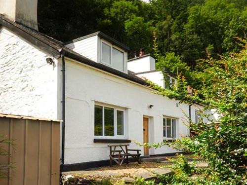 Llanrhychwyn House | 2 Ysgubor Gerrig