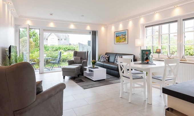 Wenningstedt-Braderup Apartment | 2-zimmer Ferienwohnung am Dorfteich mit ca. 50 m², für bis zu 3 Personen