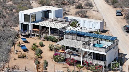 El Sargento House | 20-30 Knots- 5br4ba Game Night Villa Hot Tub