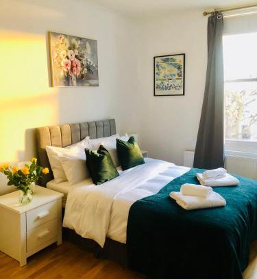 Junction Apartment | 20 min to central London- 2 bedrooms apartment