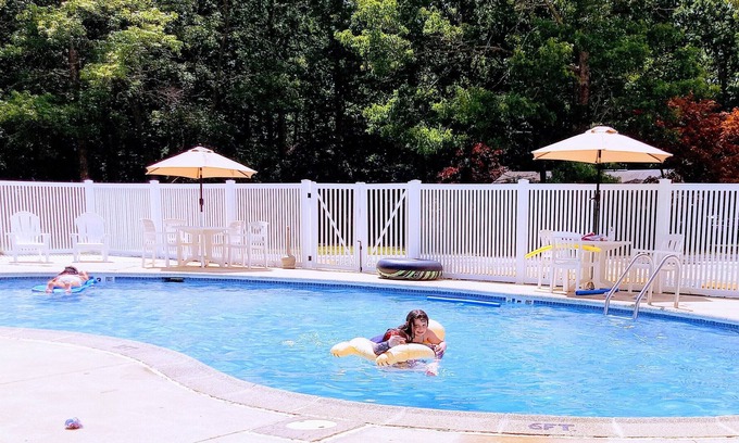 Woodbine House | 20 Minutes to Sea Isle, 30 Minutes to Wildwood