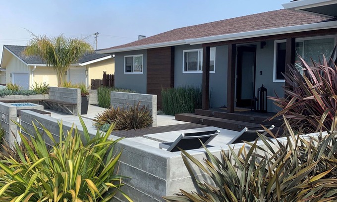 Morro Bay House | 20% OFF Holiday Stay! Beachside Retreat with Hot Tub