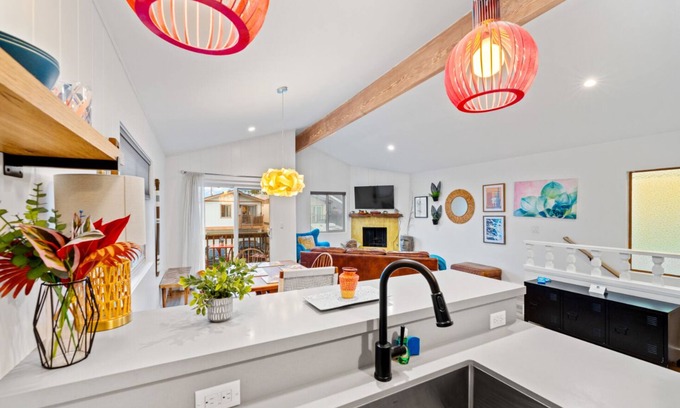 Port Hueneme House | 20% Off Oct! Steps To Sand, Clean, Quiet & Cozy