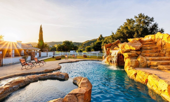 Murrieta House | 20%Off Sept WkDays! Amazing Pool, Hot Tub, V-Ball