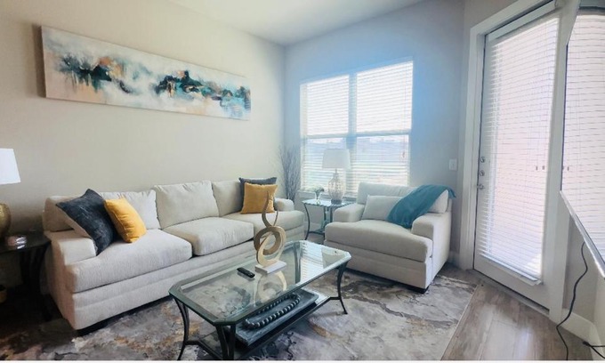 Dallas Apartment | 20 Percent off In the Heart of Dallas!
