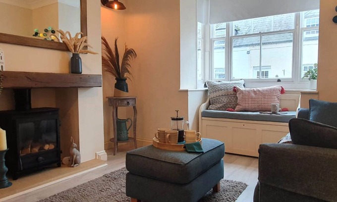 Beaumaris Apartment | 20 Rosemary Lane - a coastal that sleeps 4 guests in 2 bedrooms