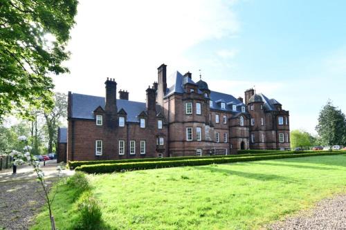 Mauchline House | 20 The Courtyard, Ballochmyle House