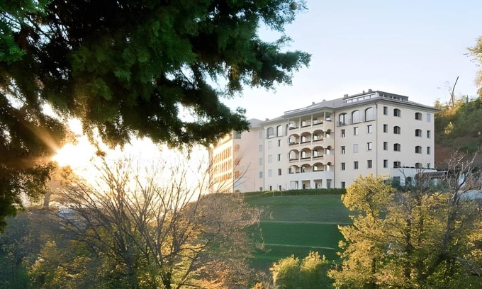 Agra Hotel | 200 m² Hotel ∙ 127 guests
