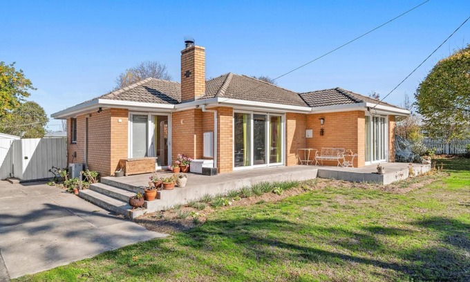 Birregurra House | 200 metres from main street