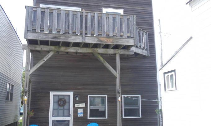 York Harbor House | 200 Steps to the Atlantic Ocean