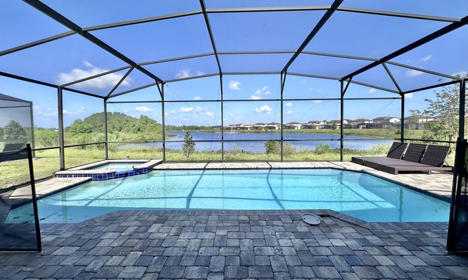 Haines City House | 200KB: 6 Bedroom Pool Home In Resort Community