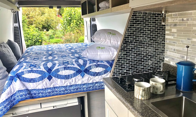 Kahului House | 2015 DODGE RAM PRO MASTER 2500 Diesel HIGH TOP CAL KING TEMPURPEDIC MATTRESS!