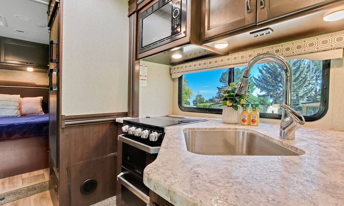 Nampa House | 2016 Sunseeker 24505
