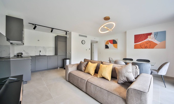 La Varenne Saint-Hilaire Apartment | 202 69 Blue Nights Appartement Appartement de Luxe