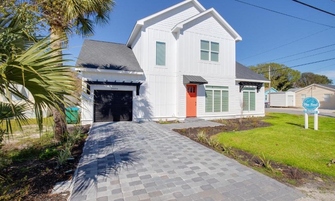 Laguna Beach Estates House | 20206 First Ave by Blue Swell