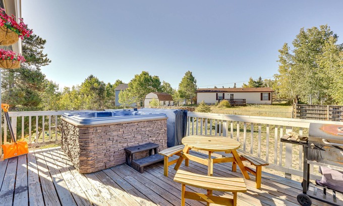 Fairplay House | 2023010592 Fairplay Home w/Hot Tub & Fireplace!