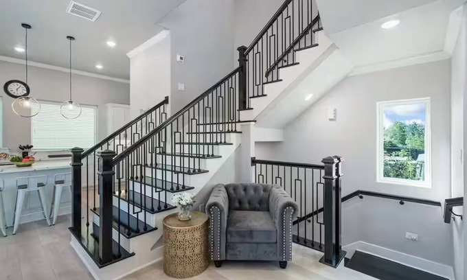 Southeast Houston House | 2024 Built Luxe! Downtown/MedCtr/NRG/Galleria