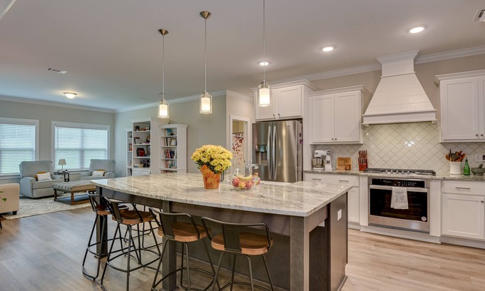 Evans House | 2024 Masters House Rental; Pet friendly with brand new pool and fence!