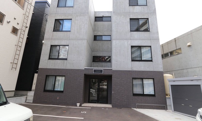 Chuo-ku Villa | 203 Japan's three biggest night views at the foot of Mt.Moiwa, Sapporo / Spacious 54㎡ / Highway bus from Chitose Airport / Quiet room / Up to 5 people per room