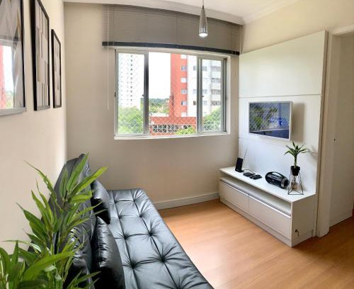 Bigorrilho Apartment | 205- Apartamento 1 quarto suite, Encantador, amplo e decorado, mobiliario moderno, cozinha completa com utensílios , Excelente vista da cidade e localização privelegiada no bairro Bigorrilho ,