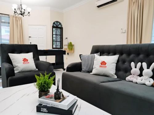 Muar House | 20Pax Town Centre Corner Lot, Near SKT Ballroom