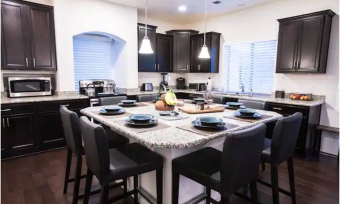 Commerce City House | 21 BEDS-Spacious luxury home-Over 5200sf 4 levels