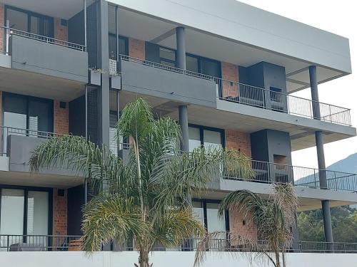 George Central Apartment | 210 The Meadows