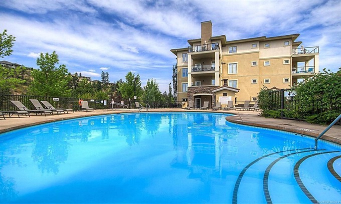 Quail Ridge Condo | #2104 Golf Course condo at Quail Ridge 3 Bed 2 Bath Pinnacle.