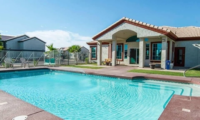 Coolidge Apartment | 213- 2BR Apartment in Coolidge, AZ w heated pool, gym