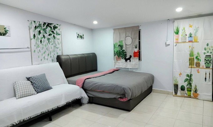 Alor Merah House | 223 Taman Malaysia