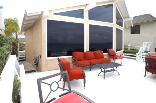 Encinitas House | 228 Neptune