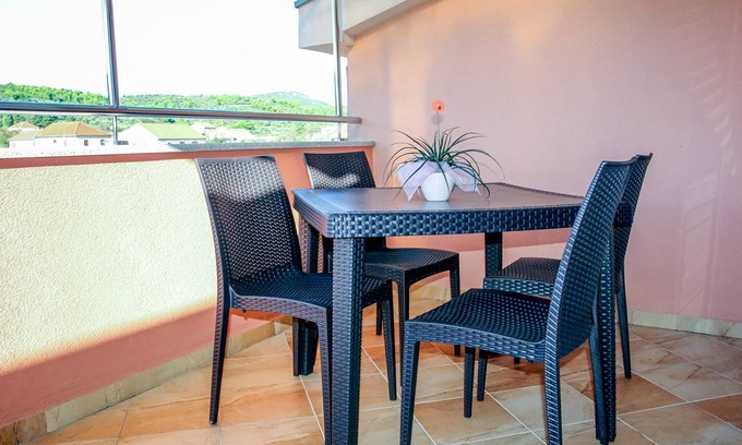 Nevidane Apartment | 23 m² Studio flat ∙ 1 bedroom ∙ 3 guests