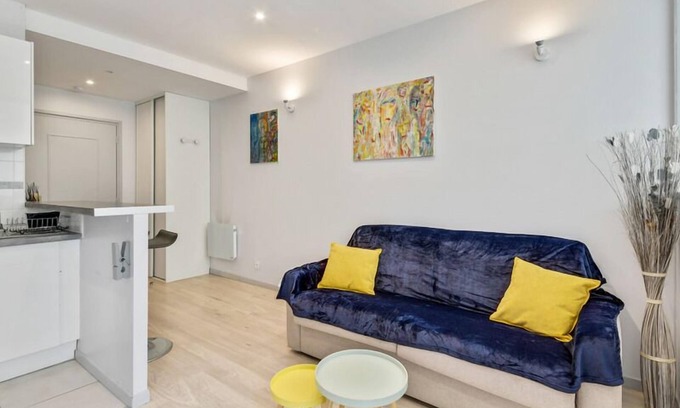 Saint-Fargeau Apartment | 232 Suite Home Shanghai Concept in Paris