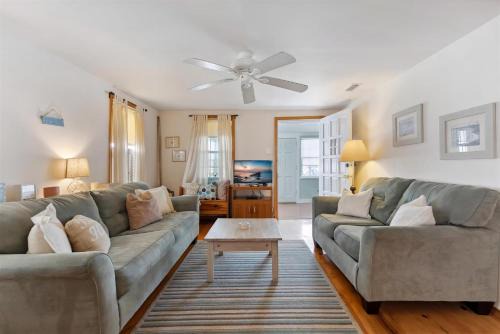 North Wildwood House | 234 W 1St Ave