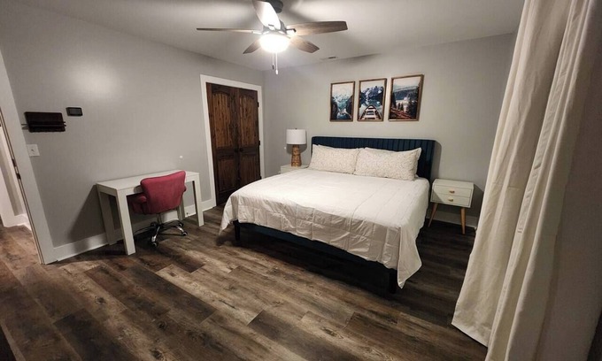 Greenville Apartment | 24 B King Room close to DT GVL -w/shared Bathroom