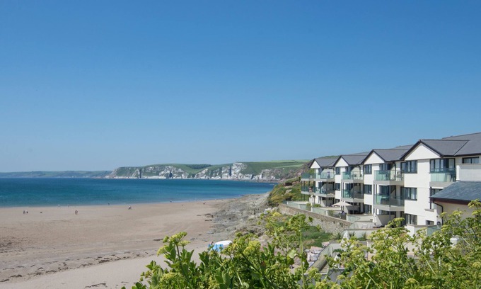 Bigbury-on-Sea Cottage | 24 Burgh Island Causeway