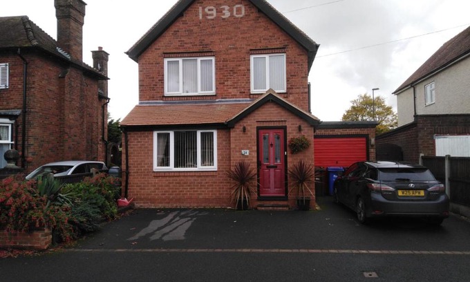 Uttoxeter Bed & Breakfast | 24 Fairfield Road