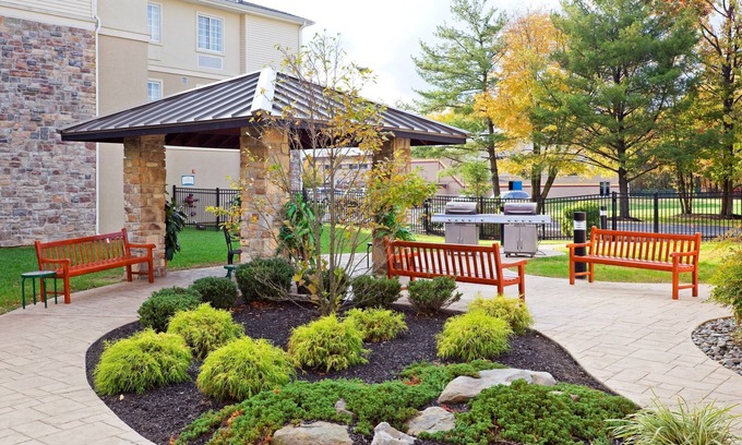 Mount Laurel Condo | 24 Hour Business Center + Fitness Center | Short Drive to City Center Philadelphia