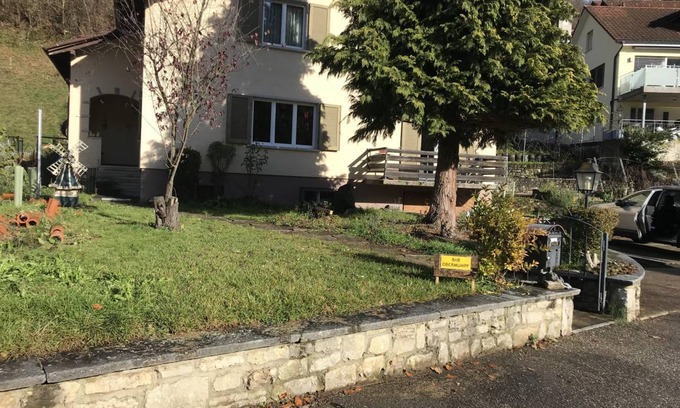 Obermumpf Bed & Breakfast | 24 m² Bed and breakfast ∙ 10 guests