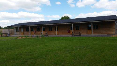 Cowbridge Hotel | 24 m² Motel ∙ 4 guests