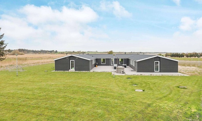 Sillerslev House | 24 person holiday home in Øster Assels